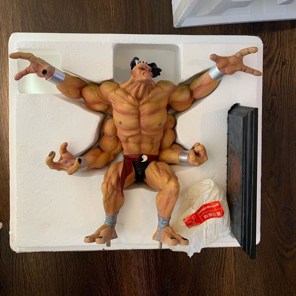 Goro Mortal Kombat MK Collectible Vintage 1992 (minor  flaw) 12” Only 500 Made